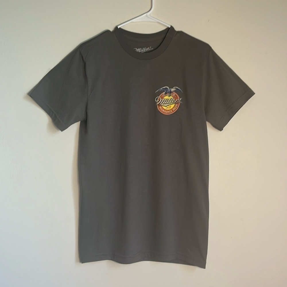 MILLER BREWING COMPANY VINTAGE GRAPHIC T-SHIRT ✨✨✨ - Picture 2 of 4